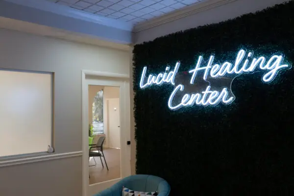 lucid-healing-center-neon-sign-entrance